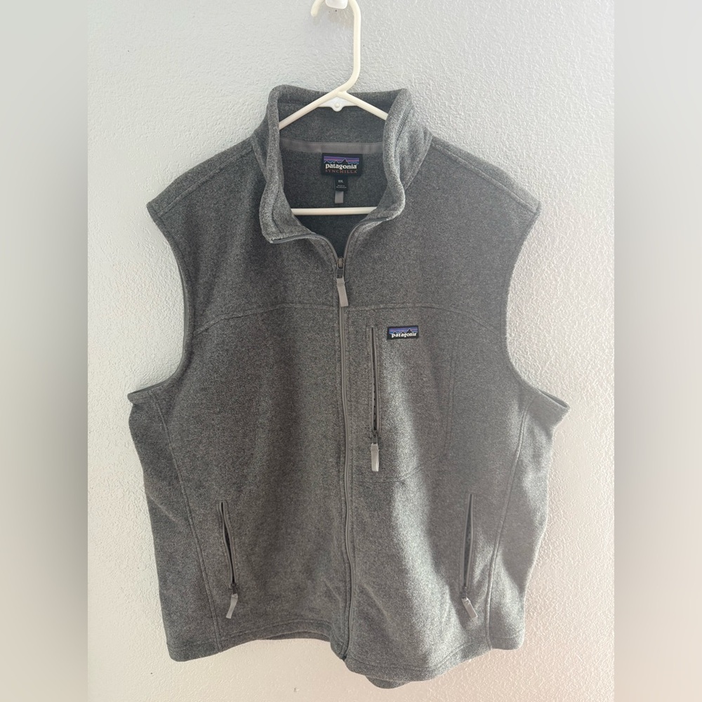 Patagonia Men’s Synchilla Gray Vest 
size XXL